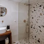 Onos Luxury 아파트 *