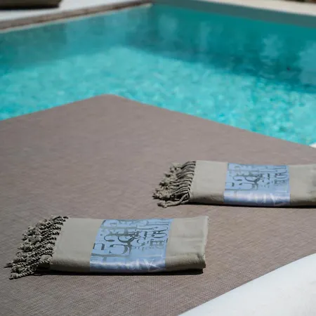 Onos Luxury